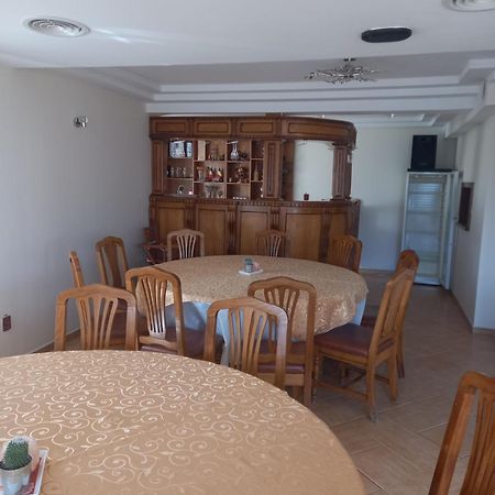 Pensiunea Alunis Hotell Sadova  Exteriör bild